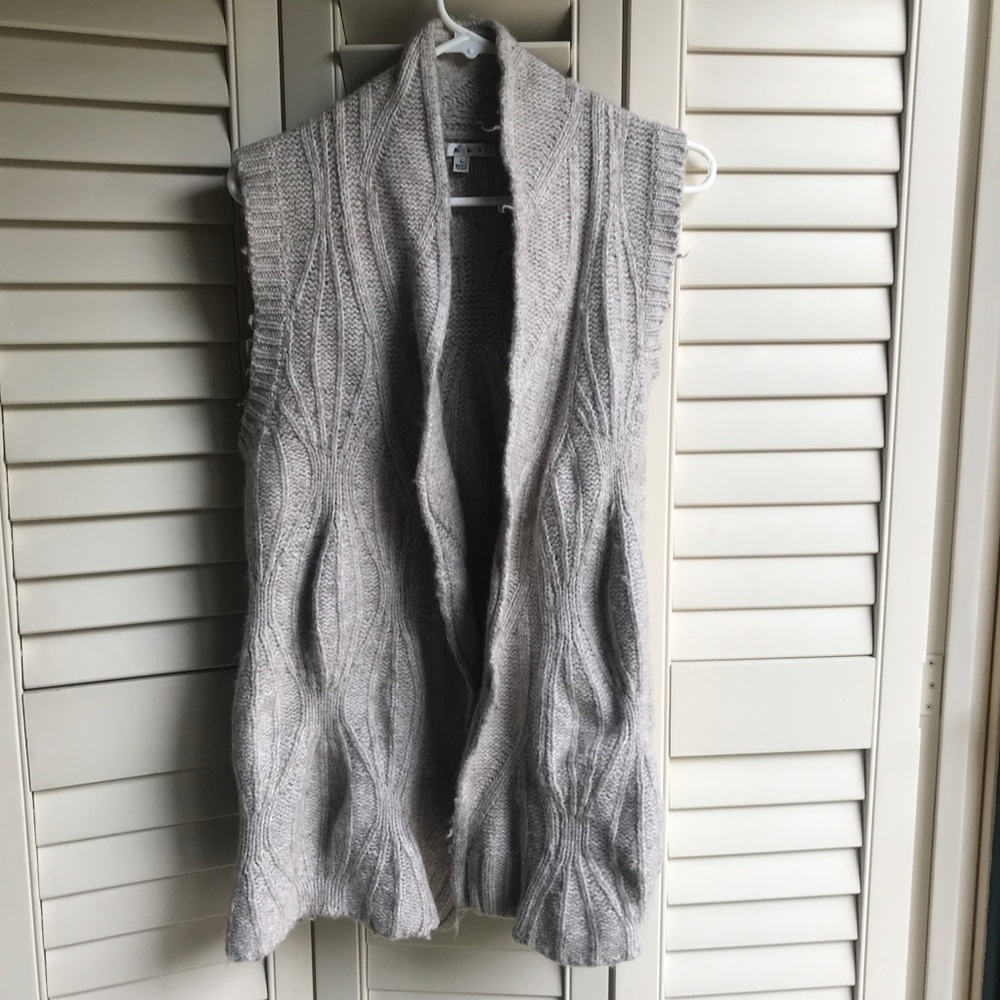 Oatmeal knit sleeveless sweater